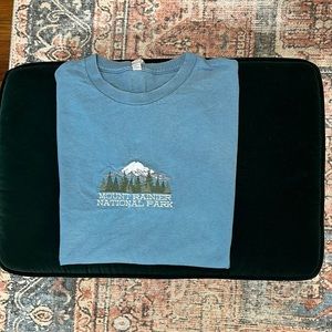 Mount Rainer embroidered tshirt